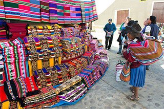 tarabuco mercado bolivia
